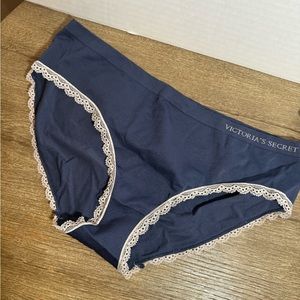 Victoria’s Secret hiphugger underwear